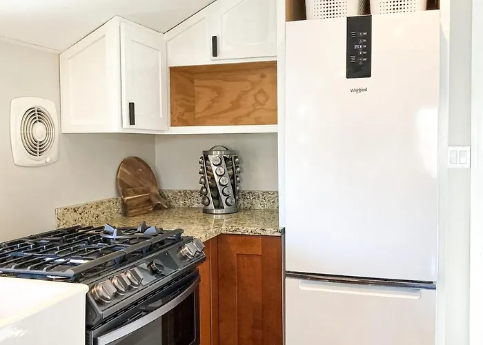 Little Fox - A Cozy Riverview Getaway Near Chicago